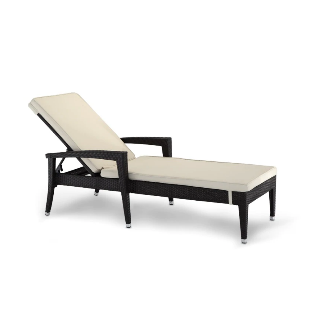 CHAIR STYLE LOUNGER WITH BASE CUSHION <br> VP 305