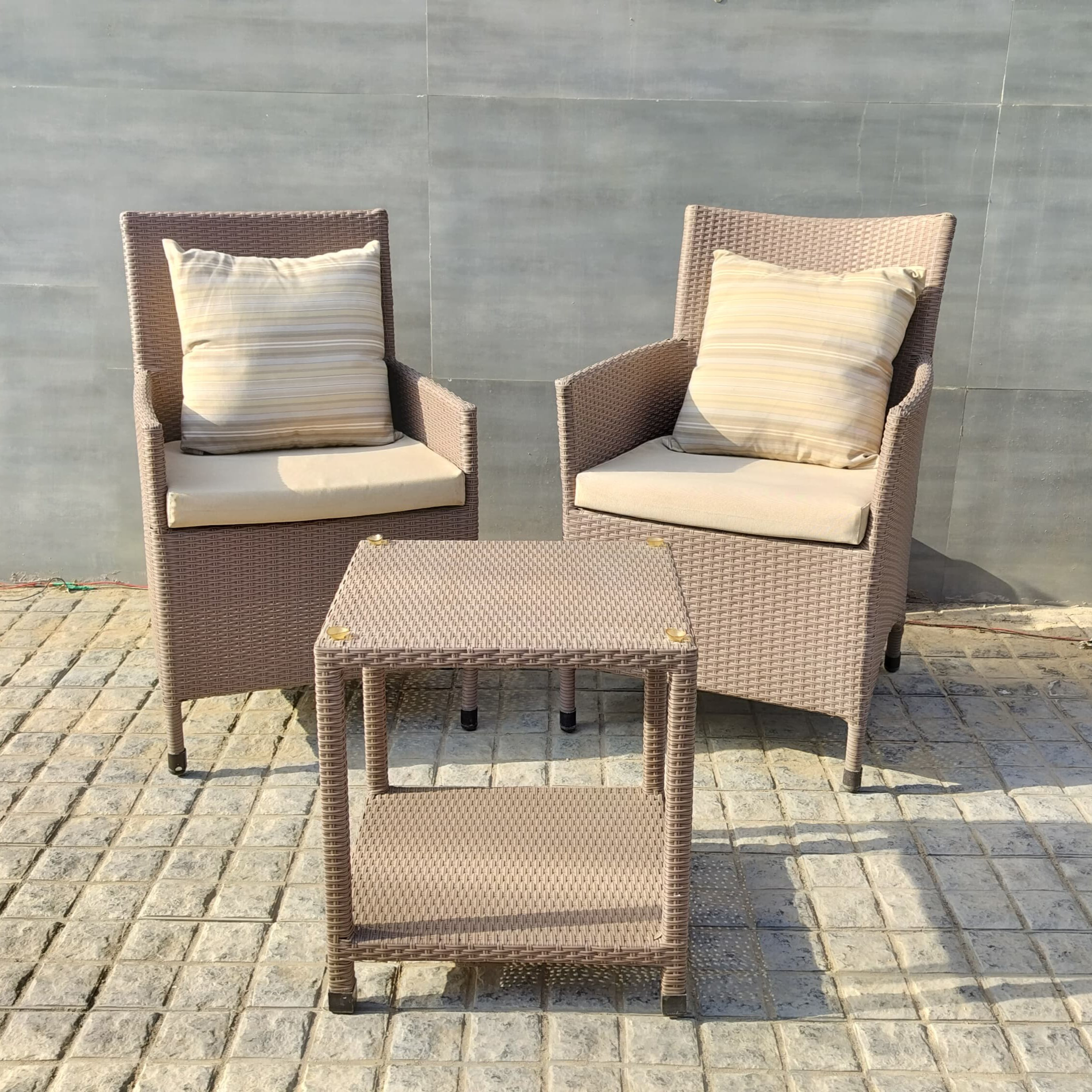 ASYMETRICAL CHAIRS SET